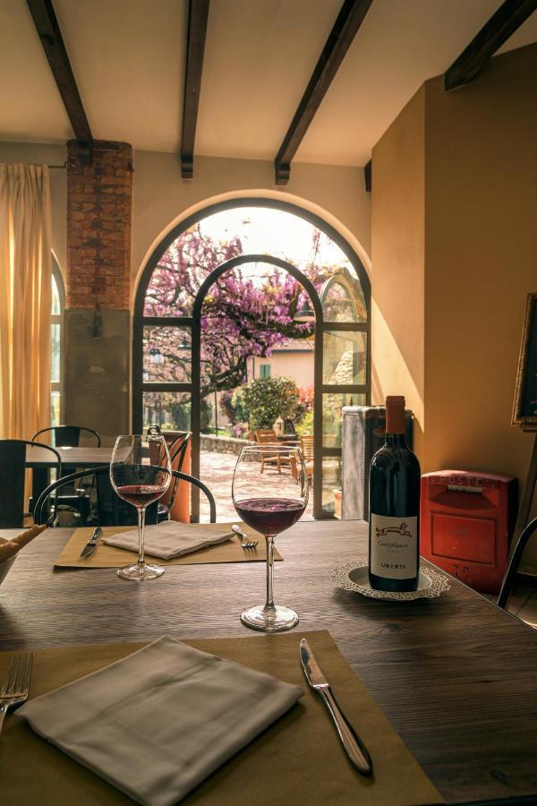 Il Glicine B&B Ristorante Cazzago San Martino ภายนอก รูปภาพ